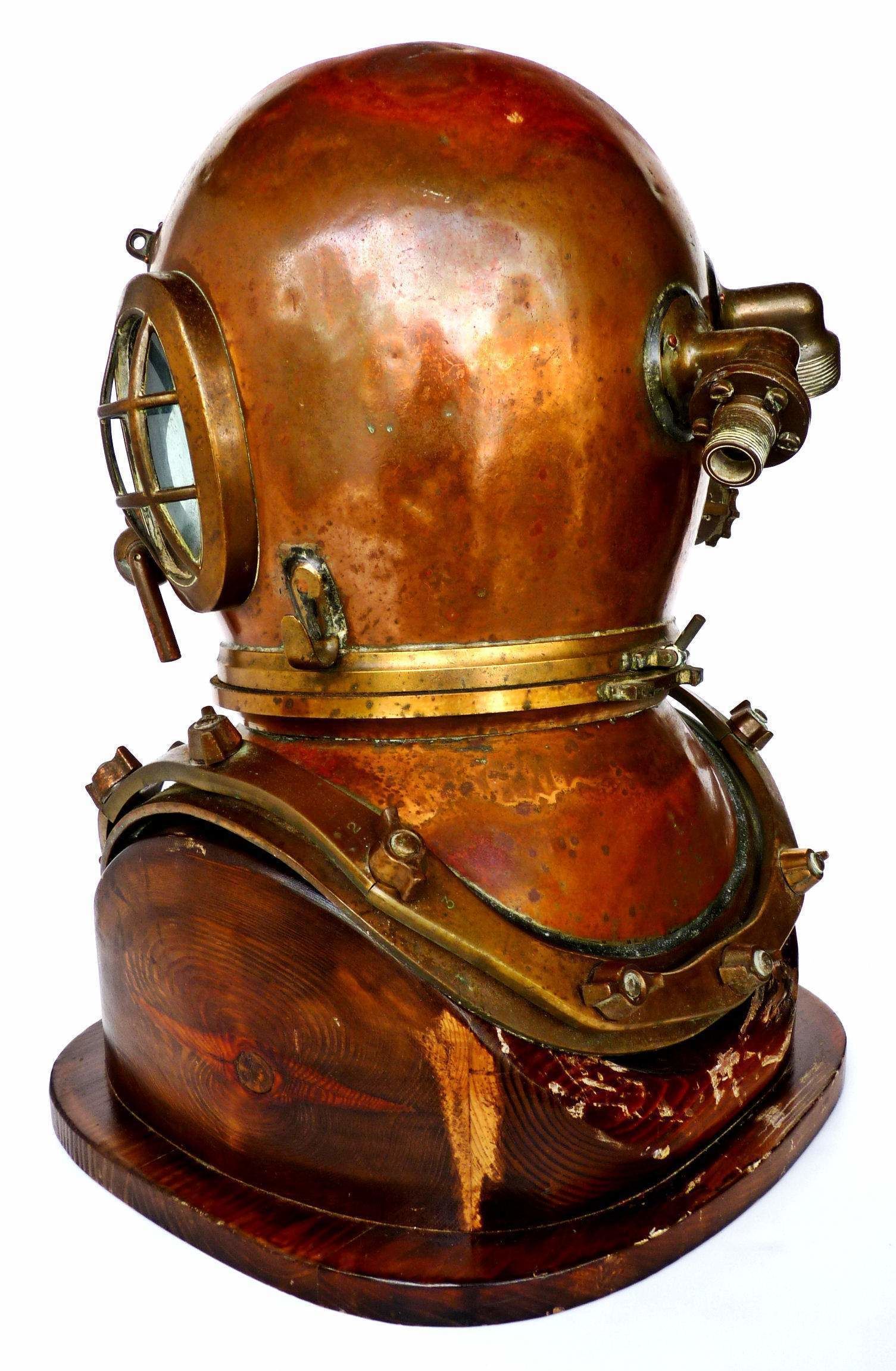 diving suit Low-poly 3D model_5