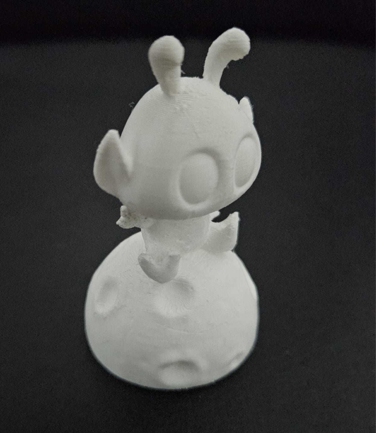 Alien on Moon 3D print model_13