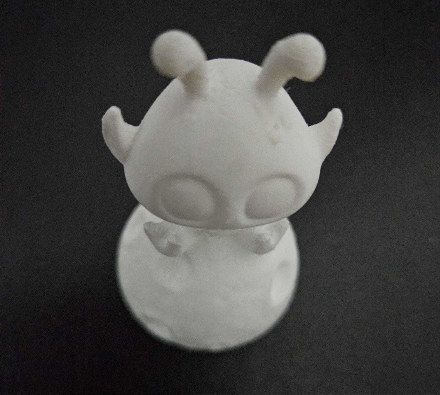 Alien on Moon 3D print model_11