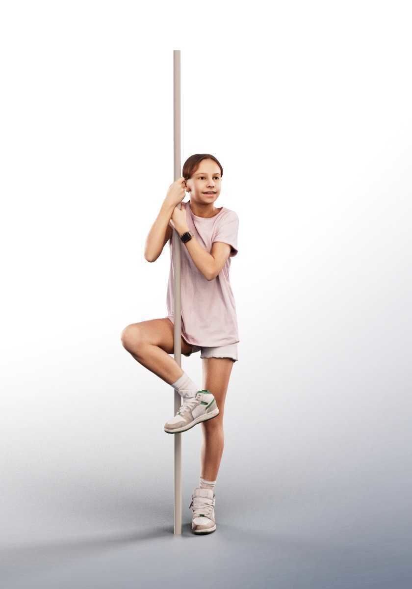 Maggie 14451 -  Girl Playing On Climbing Frame Low-poly 3D model_1