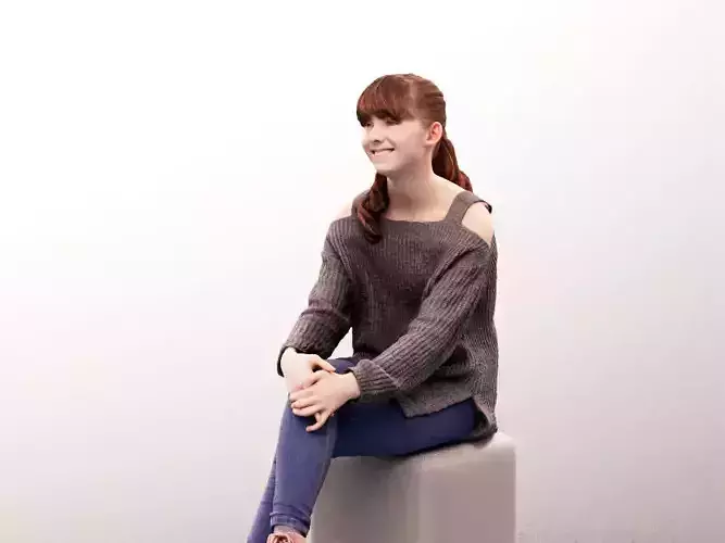 Lisa 10992 - Sitting Casual Teenage Girl
