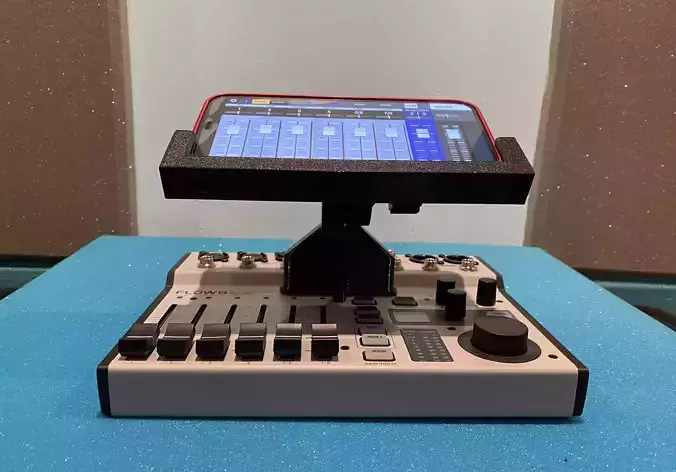 BEHRINGER FLOW 8 mixer phone attachment
