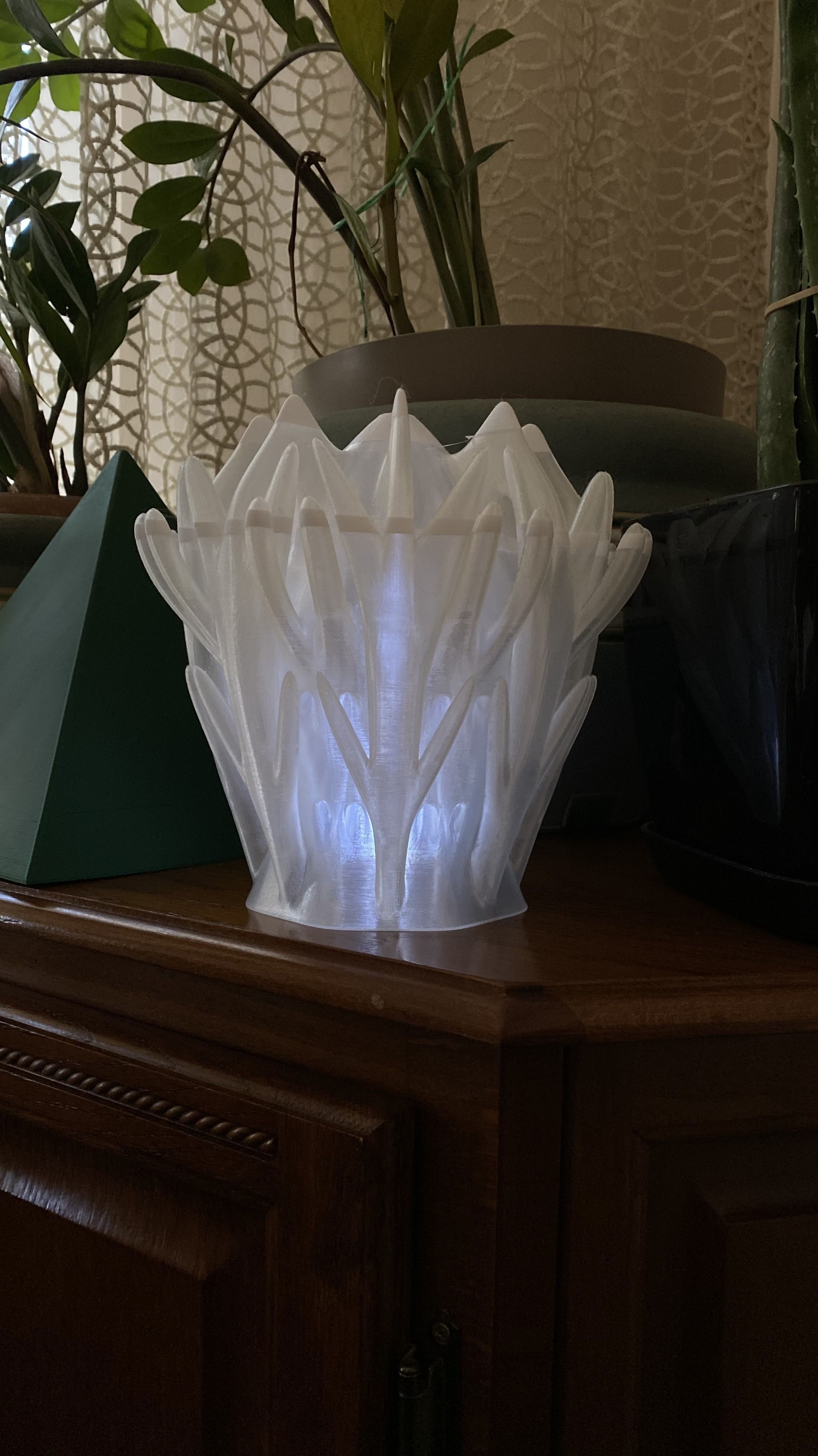 Queen Lamp 3D print model_11