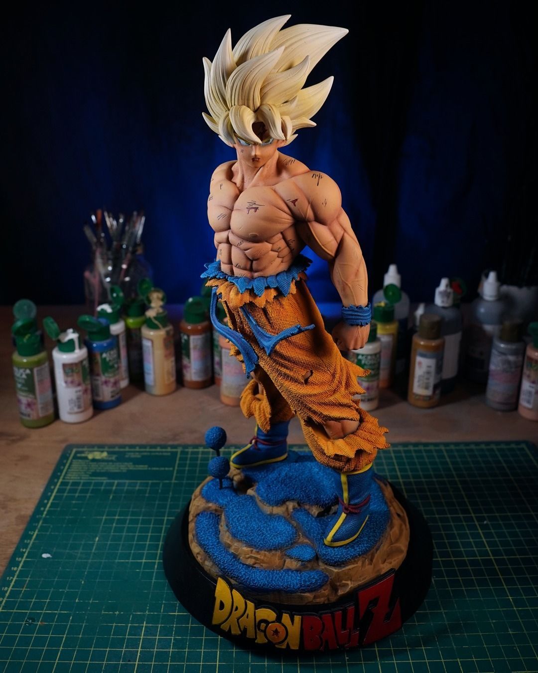 Super Saiyan Goku Statue 3D print model_6