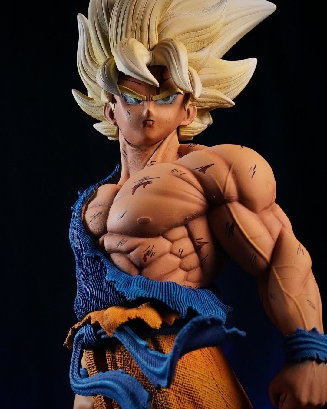 Super Saiyan Goku Statue 3D print model_15