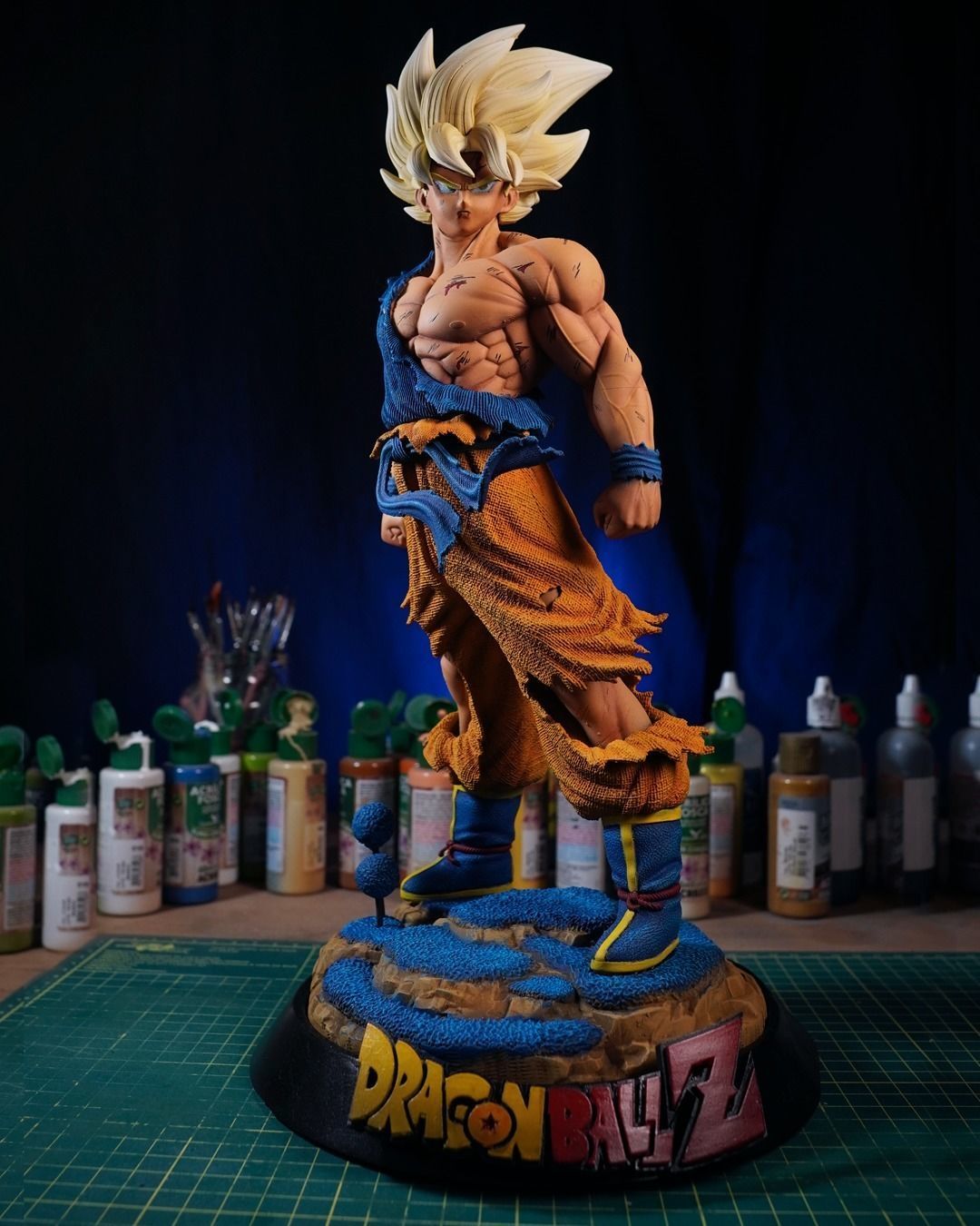 Super Saiyan Goku Statue 3D print model_8