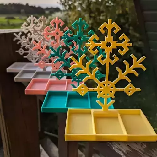 Baltic style Jewelery and earring stand