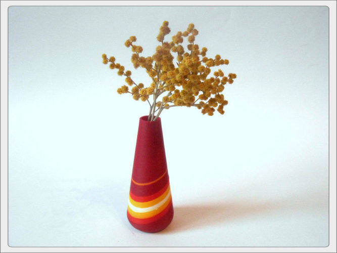 Red vase Free 3D print model