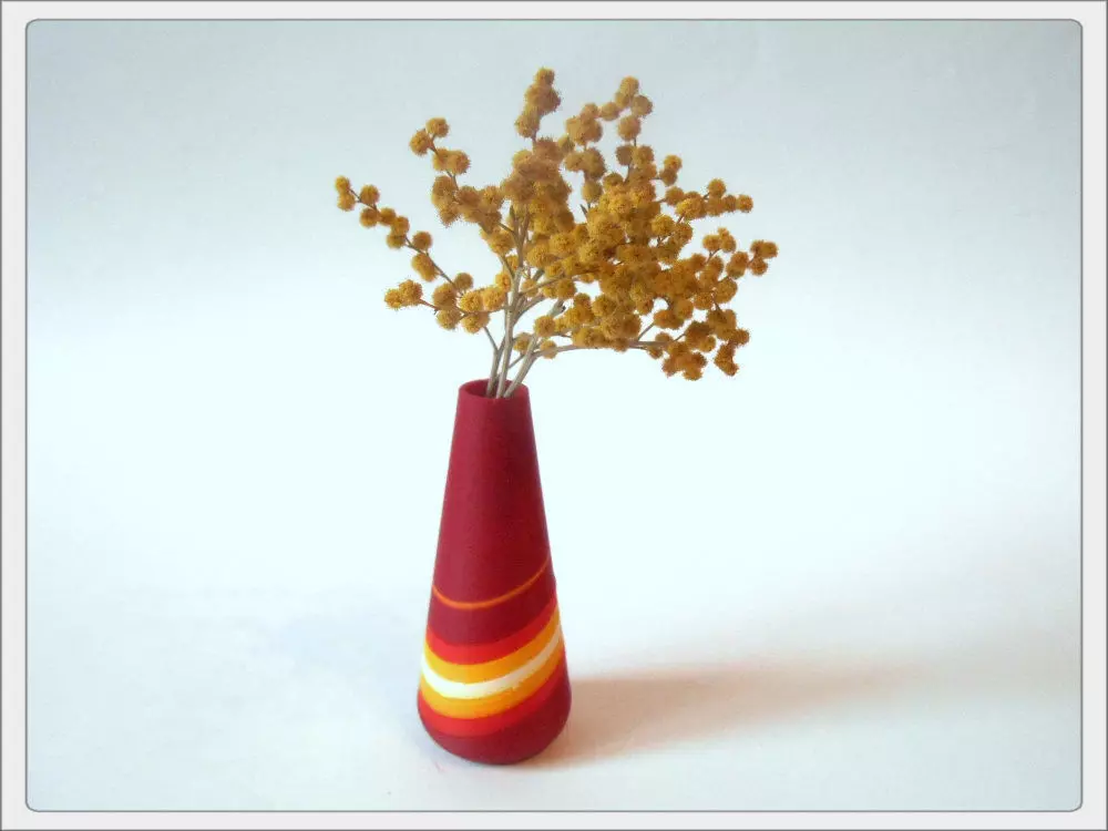 Red vase Free 3D print model