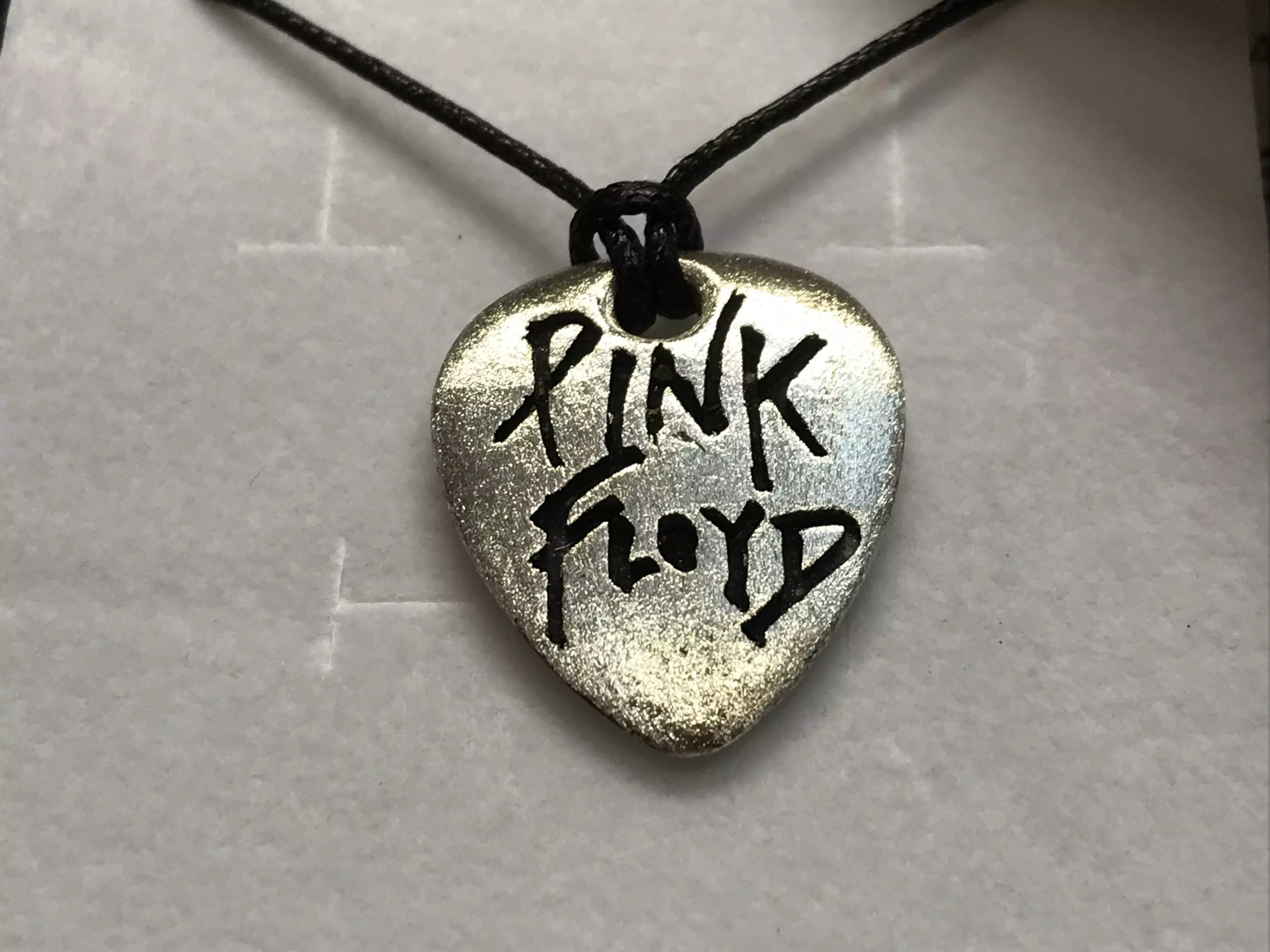 3d printable guitar pick with Pink Floyd engraved logo 3D print model