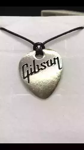 3D printable guirar pick with Gibson engraved logo