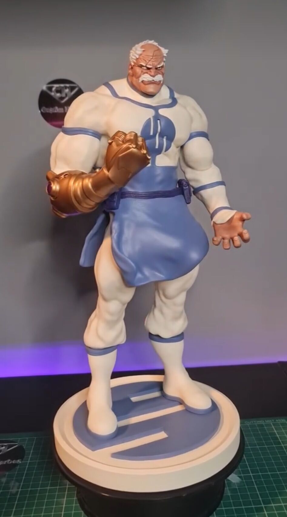 Conquest from Invincible  3D print model_10