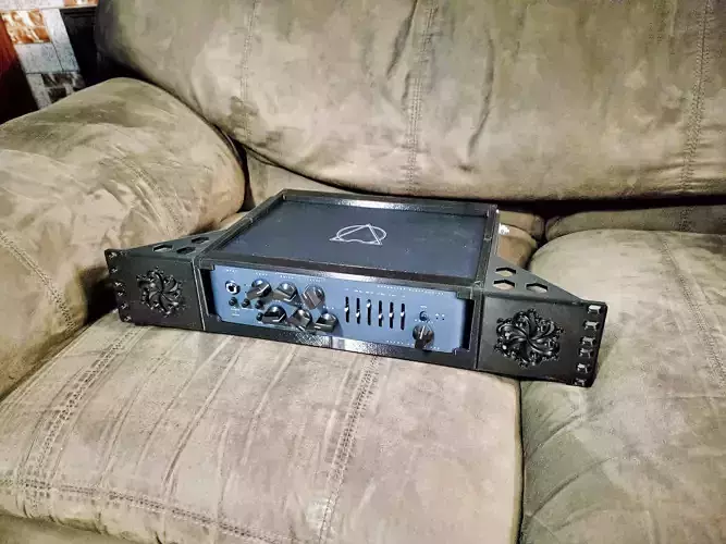 Mount for Alpha-Omega 900 amplifier 