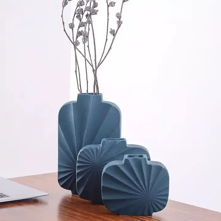 WAVE FLOWER VASE 3D print model