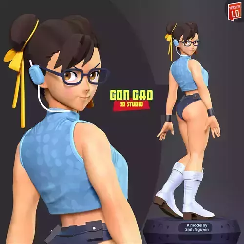 Chun-Li looked back