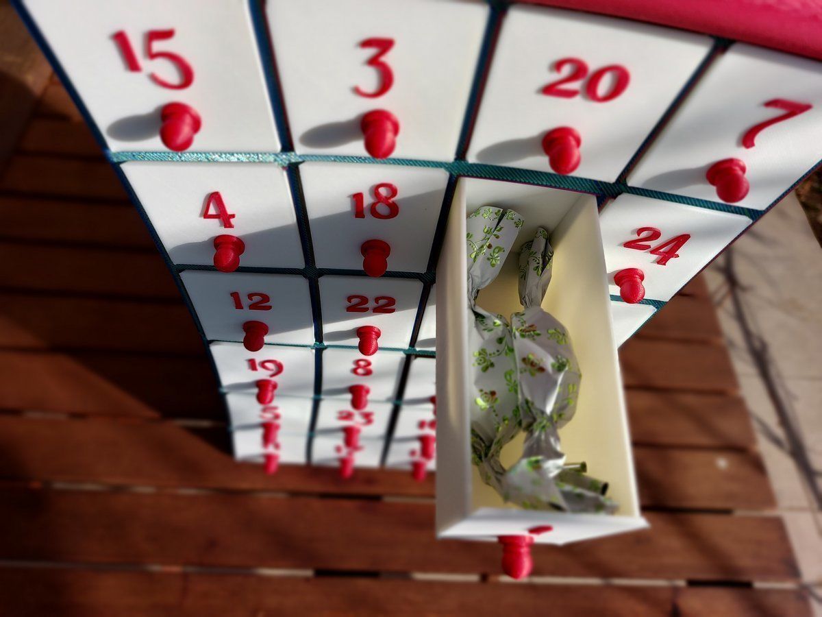 Advent calendar with santa hat roof 3D print model_4