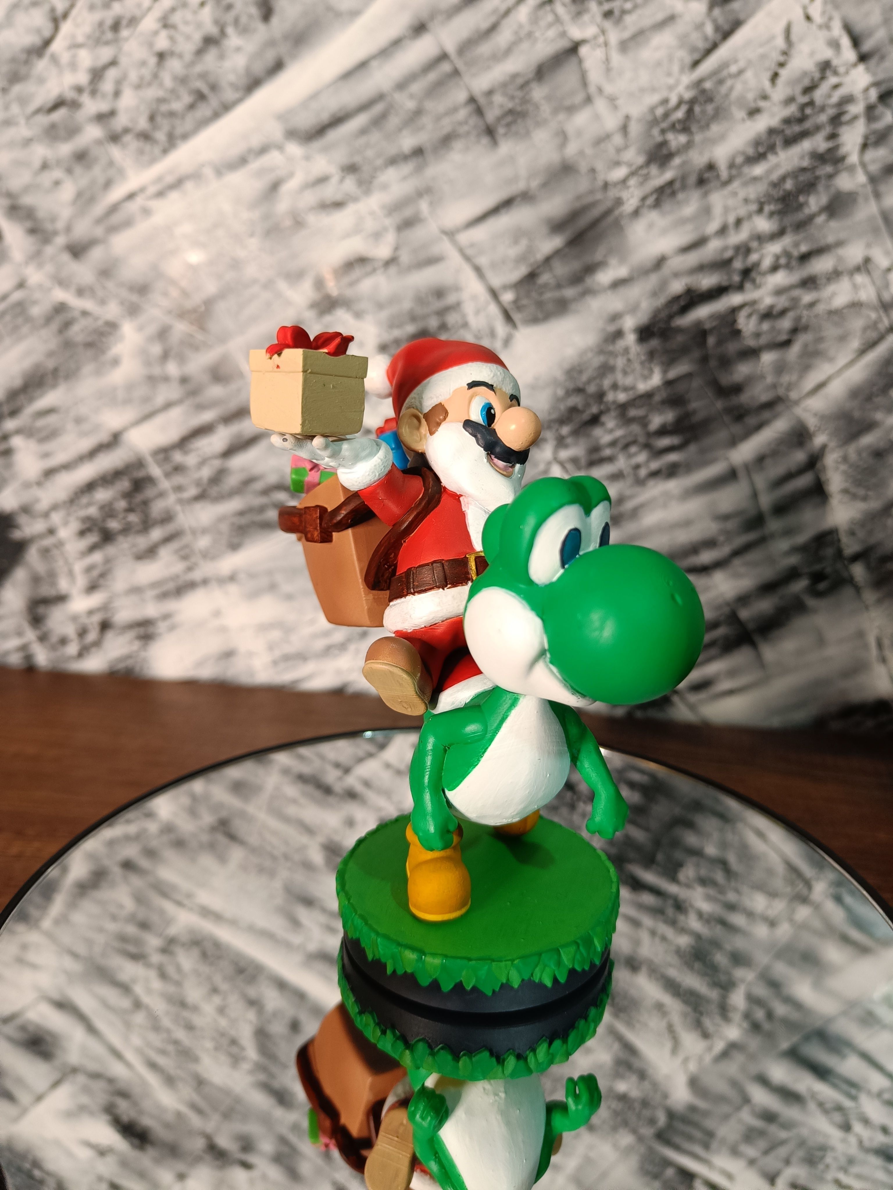 MARIO BROS PAPA NOEL Y YOSHI 3D print model_1