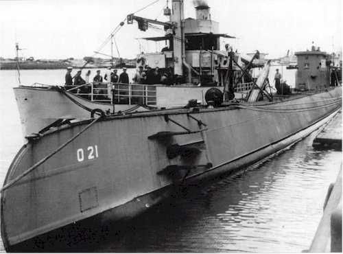 Dutch WW2 submarine O21 1-100 scale for static show 3D print model_6