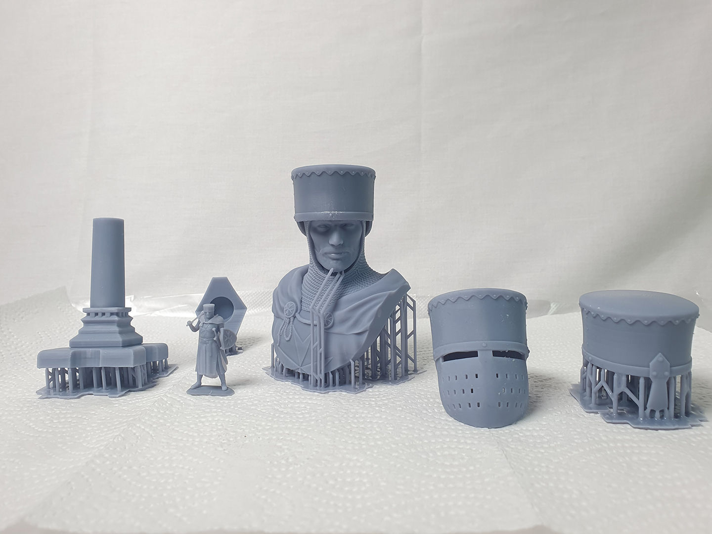 the Knights Hospitaller Bust and Helmet with a figure 3D print model_9