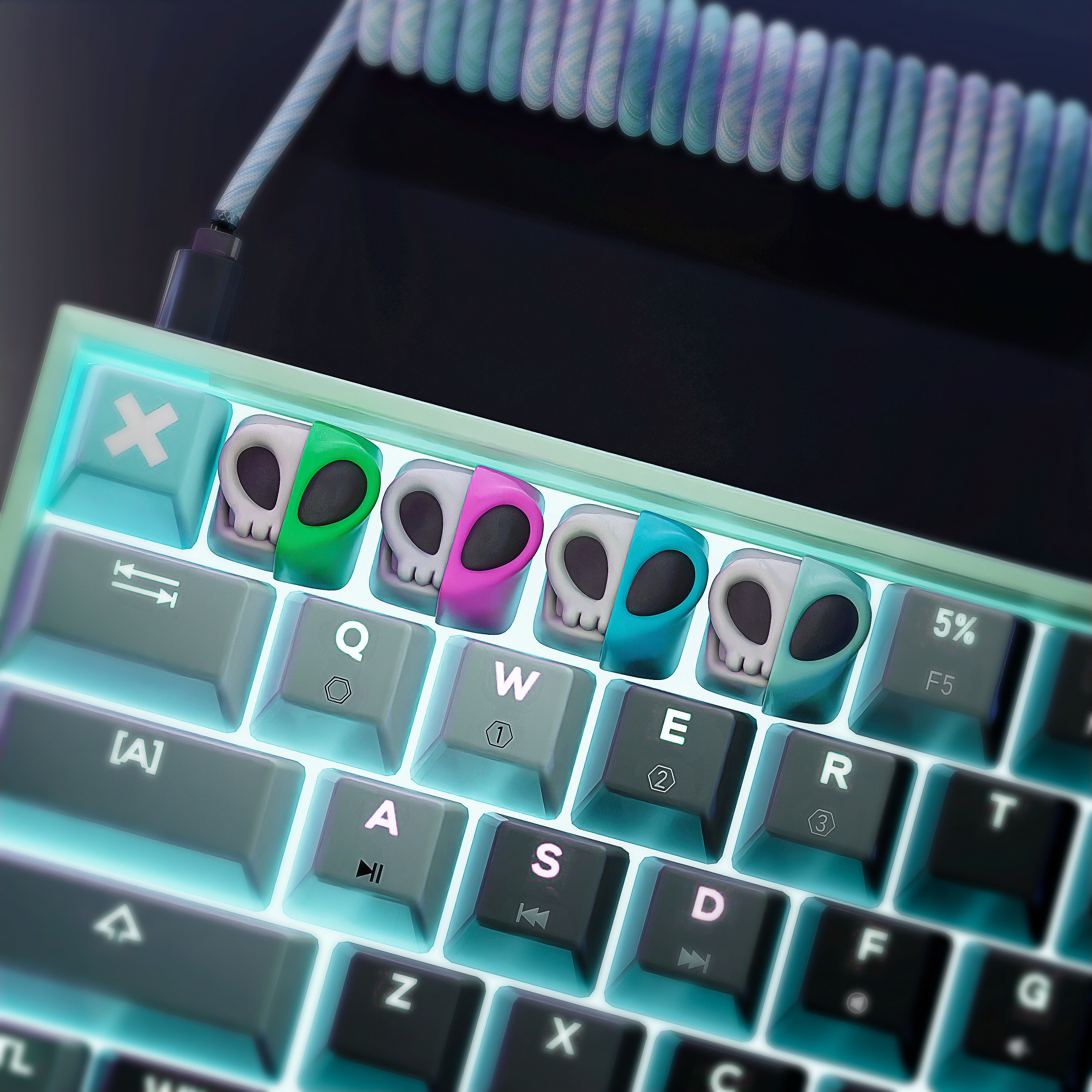 Half skull Alien - Mechanical Keyboard 3D print model_3