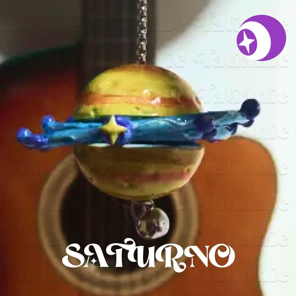 Saturno Giratorio - En el espacio 3D print model_3