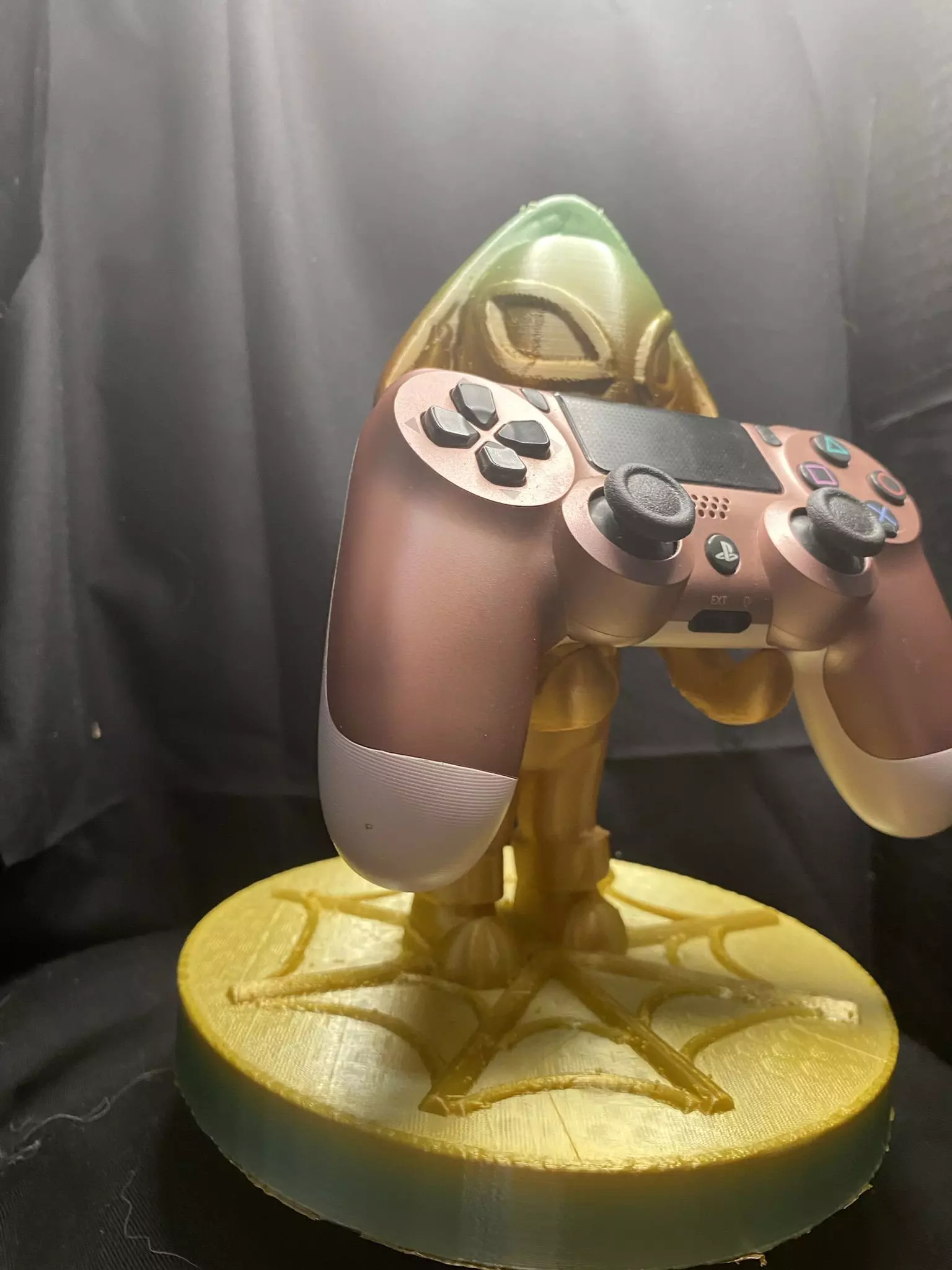 Chibi Spider-Gwen joystick and phone holder 3D print model_0