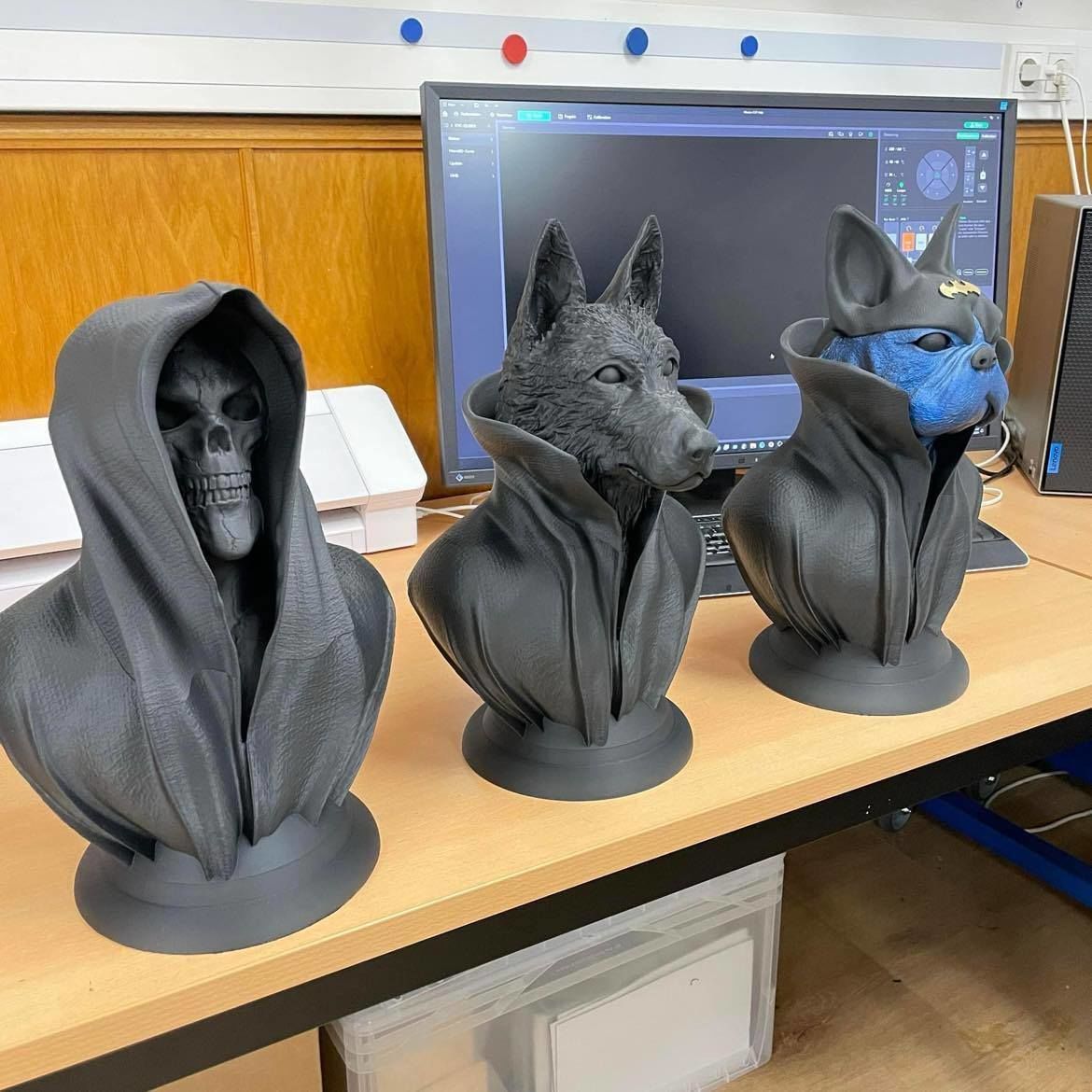 Cape-Skull Bust II in 2 Variants 3D print model_10
