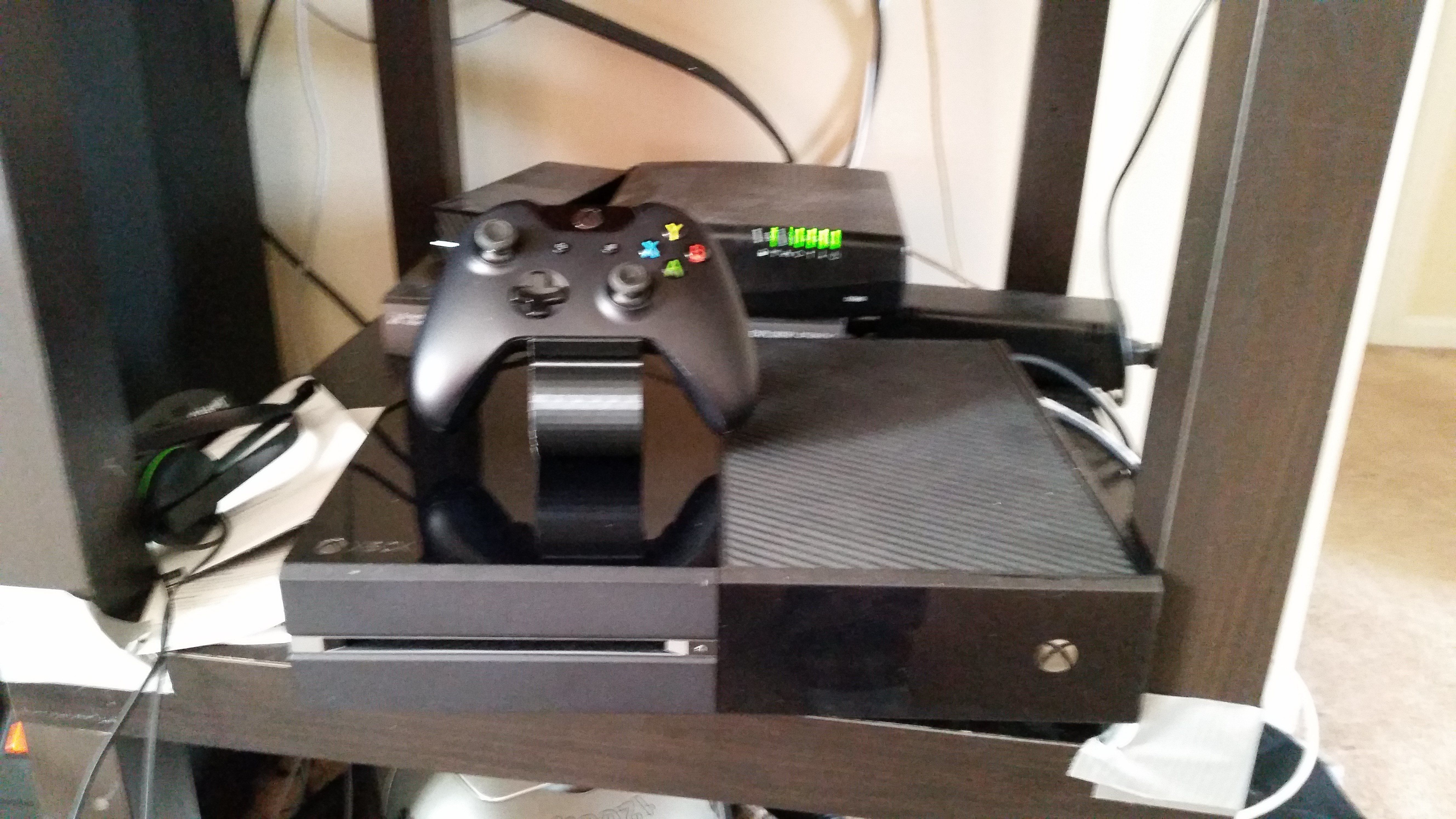 Controller Stand 3D print model_2