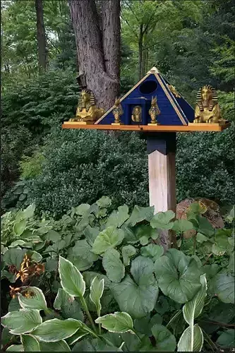 PYRAMID BIRD HOUSE 3D print model