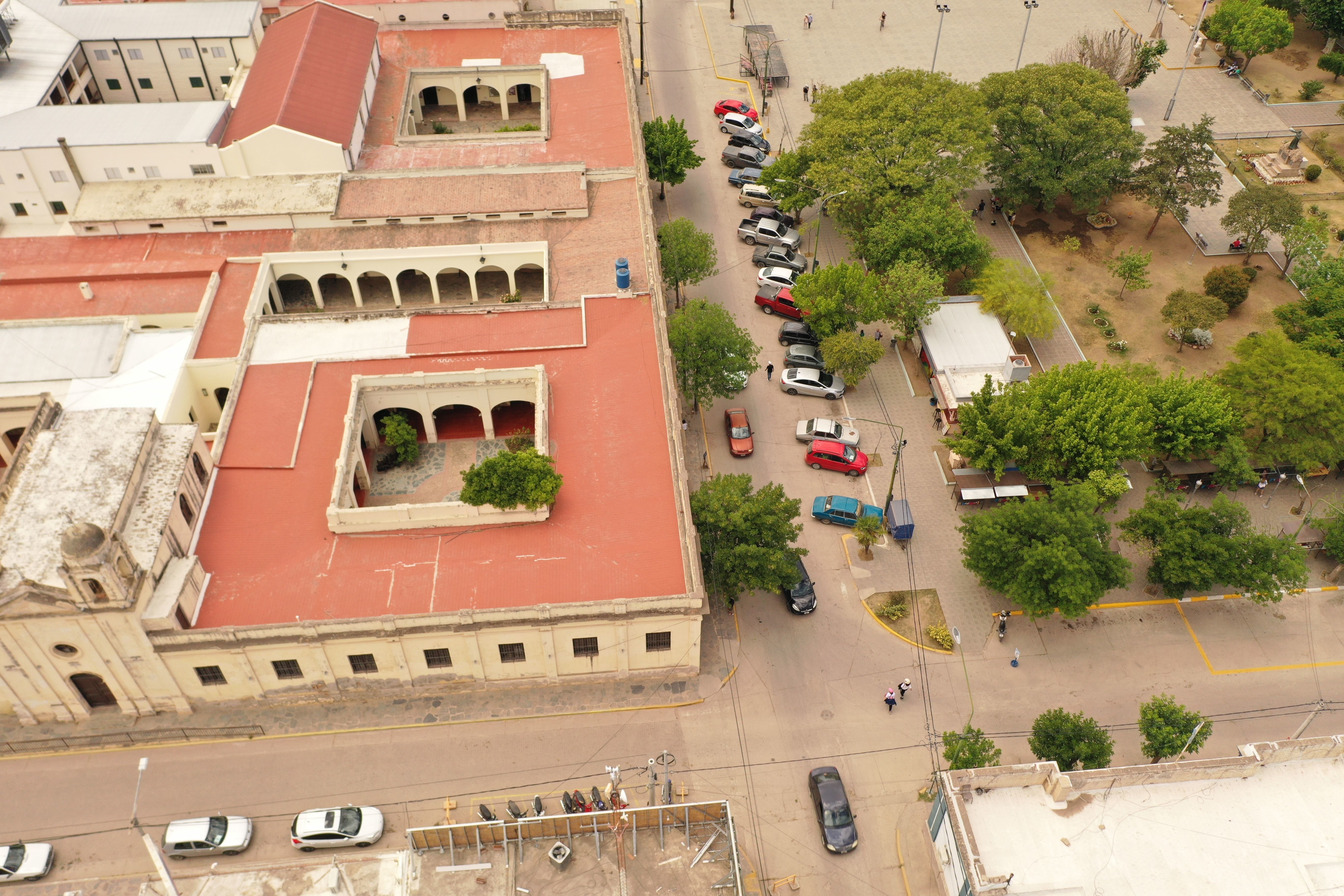 Modelo 3d de la Iglesia Y Escuela de monjas Cordoba Argentina Low-poly 3D model_2