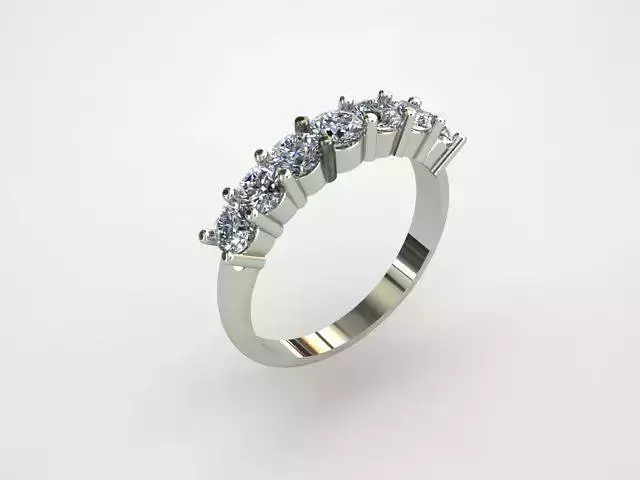 Engagement ring with round diamond