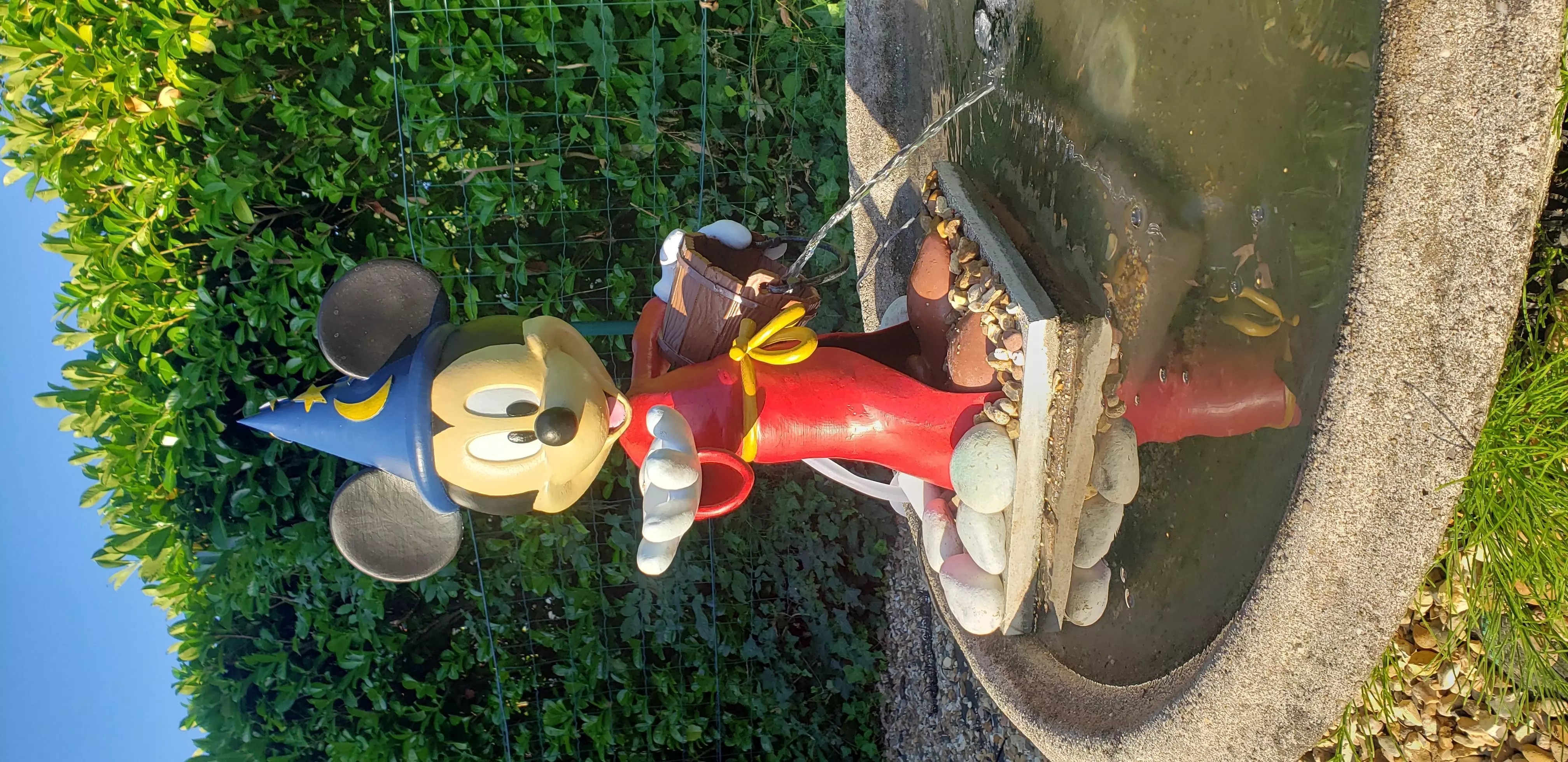 Mickey Fantasia Fountain and Birds Feeder  3D model_0