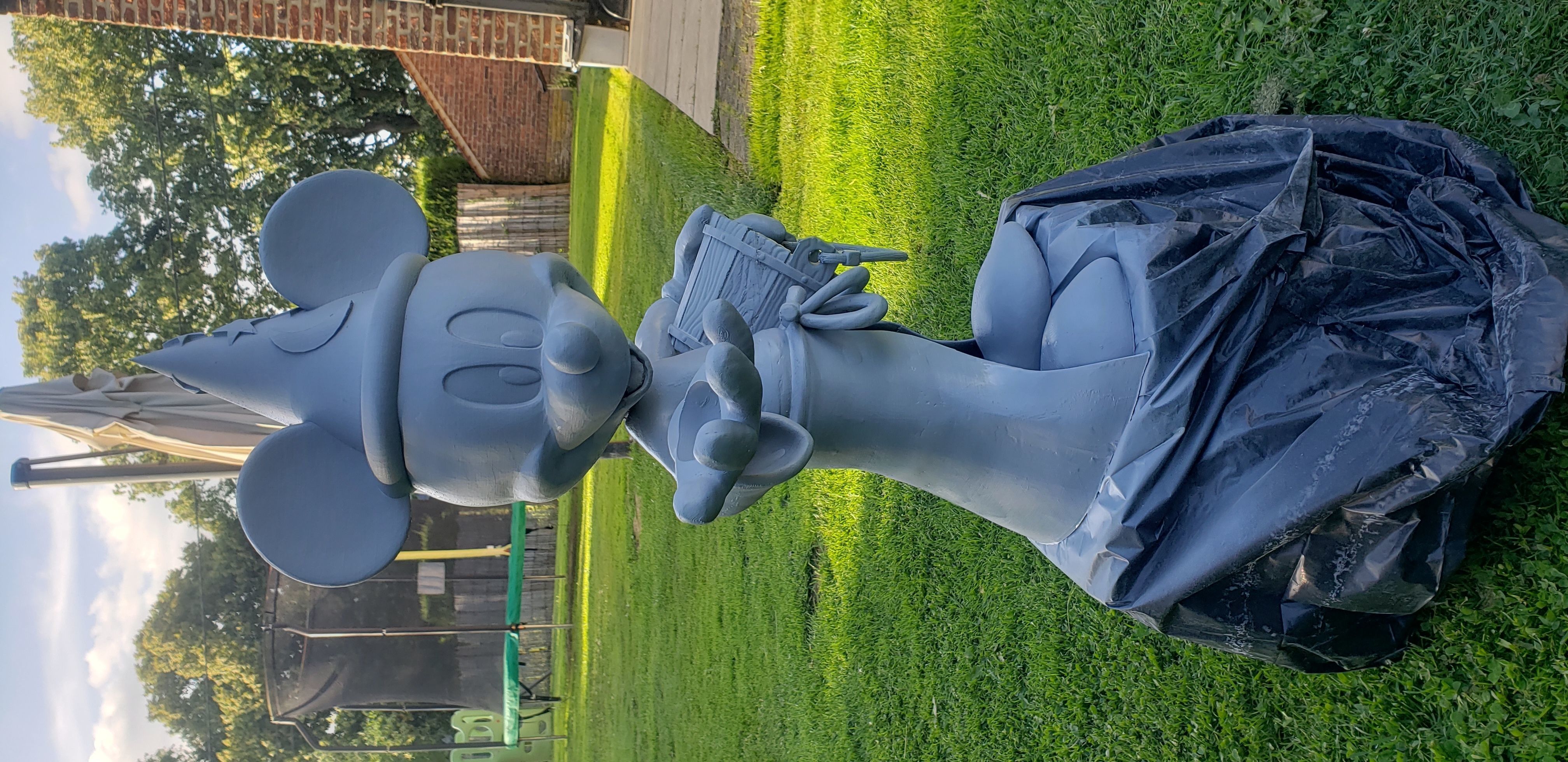 Mickey Fantasia Fountain and Birds Feeder  3D model_8