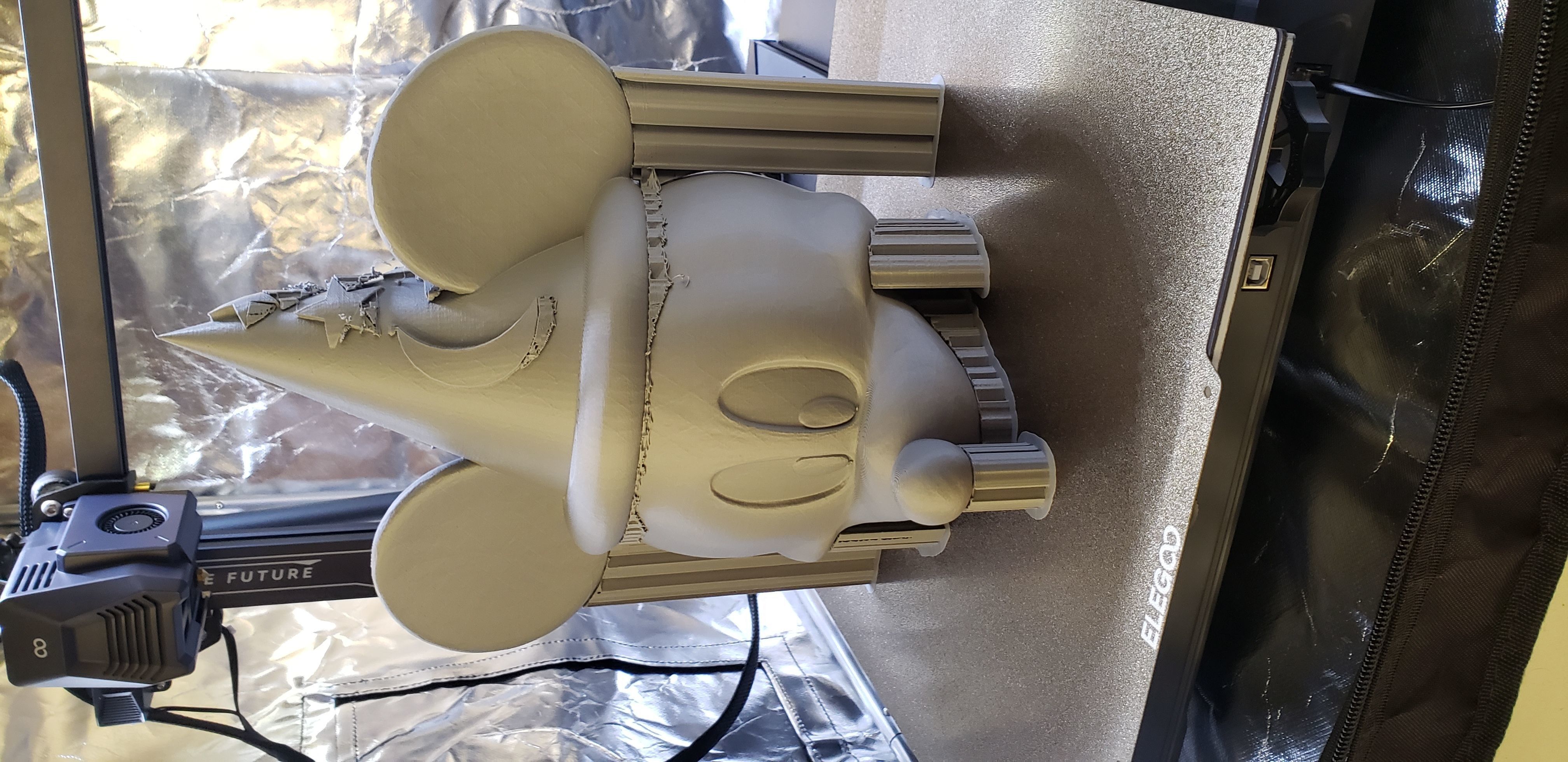 Mickey Fantasia Fountain and Birds Feeder  3D model_2