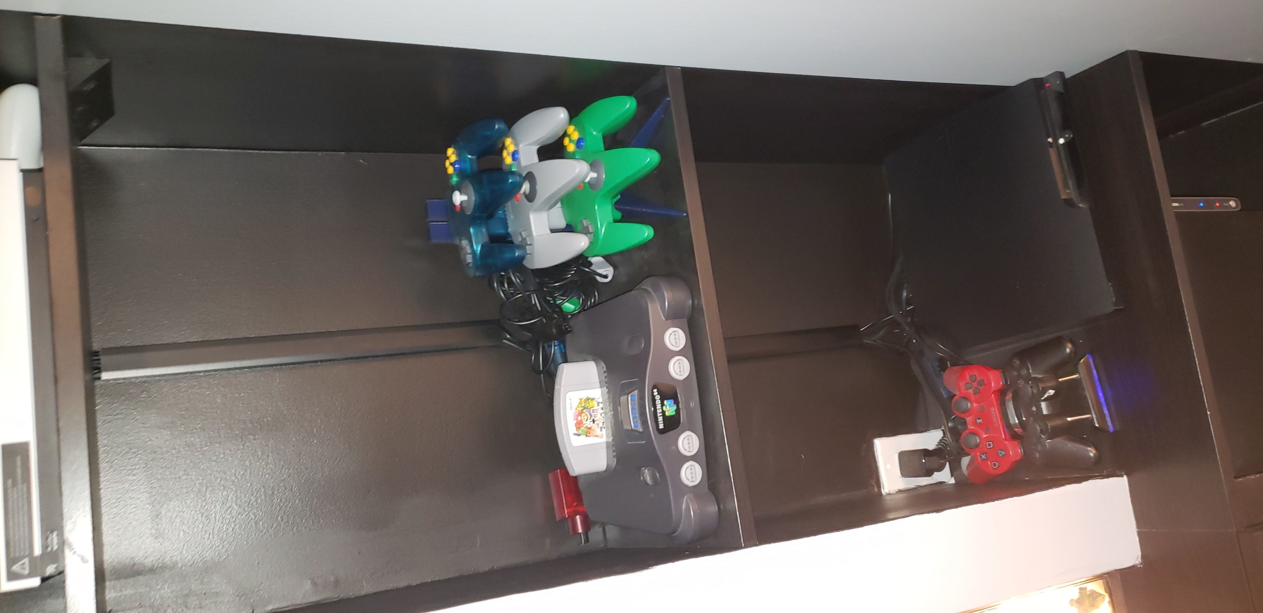 Nintendo 64 Controller Stand Free 3D print model_4