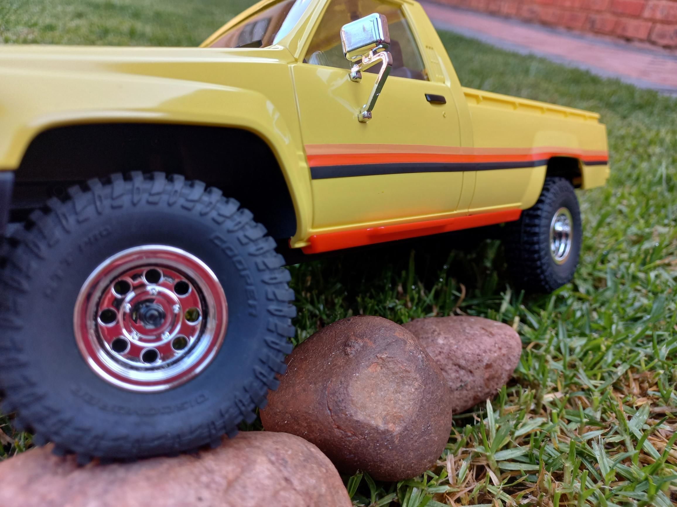 FMS Crawler 1 18 SCALE HILUX ROCK SLIDERS 3D print model_2
