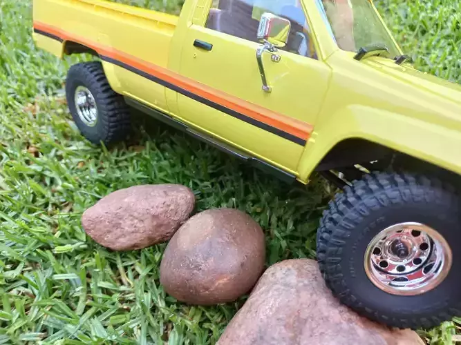 FMS Crawler 1 18 SCALE HILUX ROCK SLIDERS 3D print model