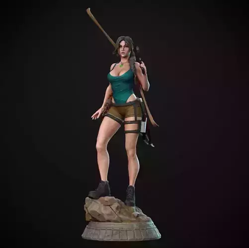 Lara Croft Tomb Raider Statue