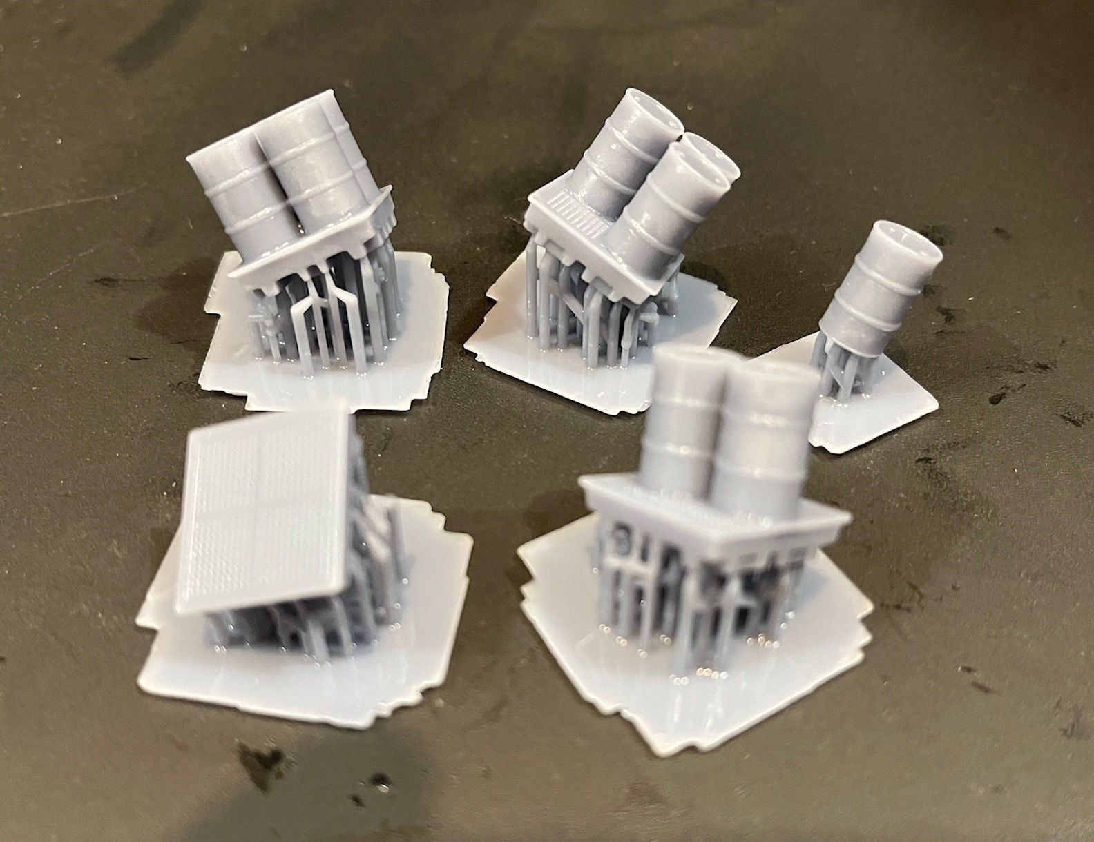 Model Railways Steel Oil Drums on Spill Pallets 3D print model_3