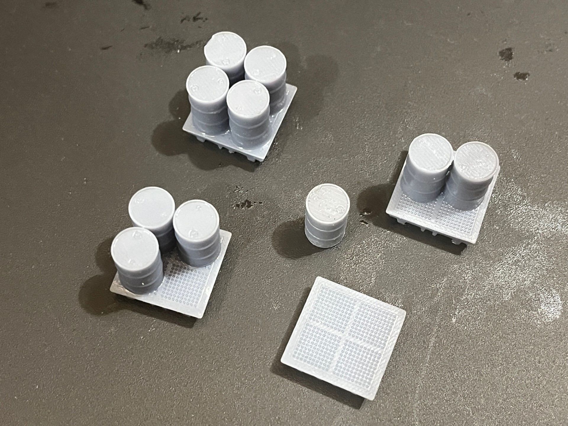 Model Railways Steel Oil Drums on Spill Pallets 3D print model_4