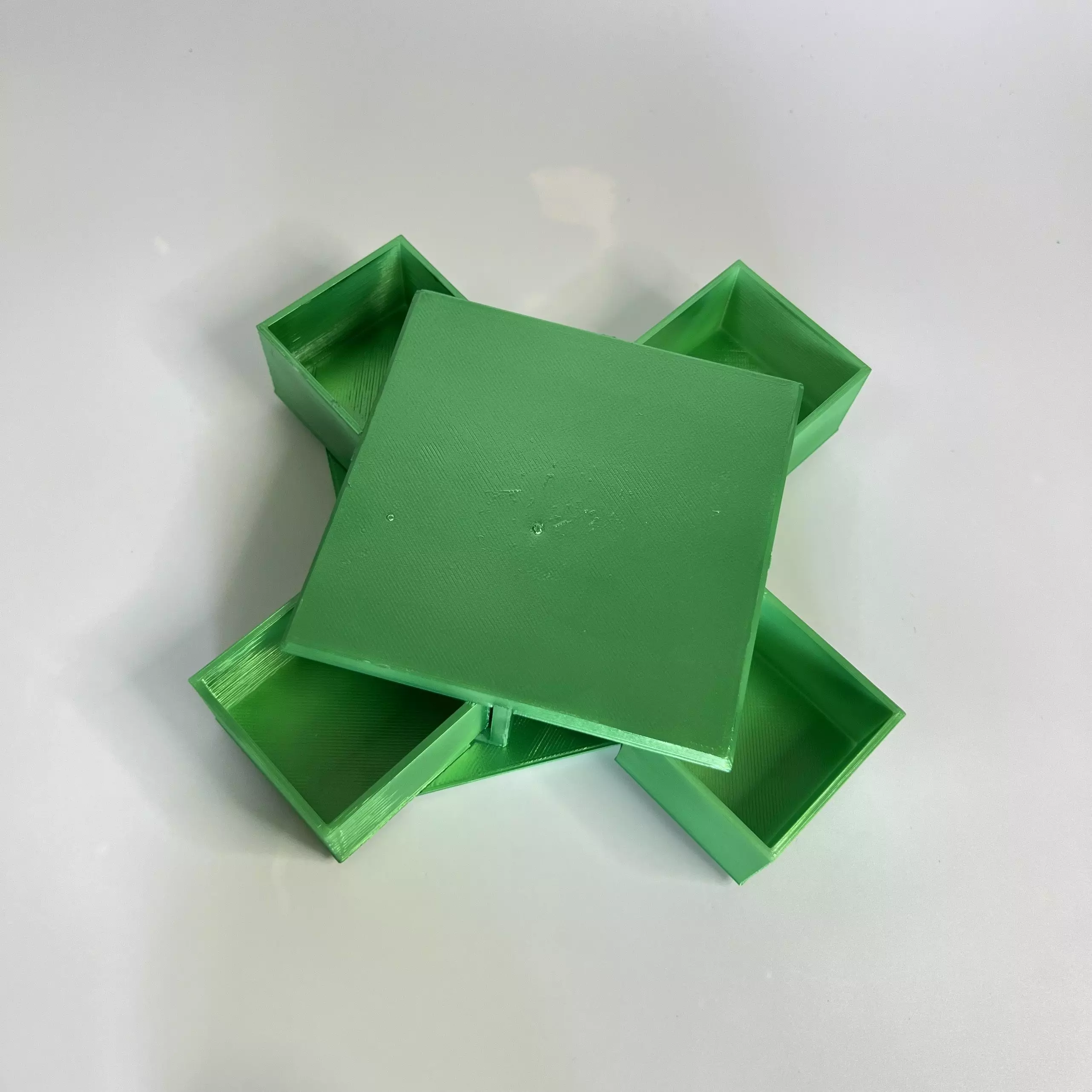 MECHANICAL ROTATING GIFT BOX 3D print model_0