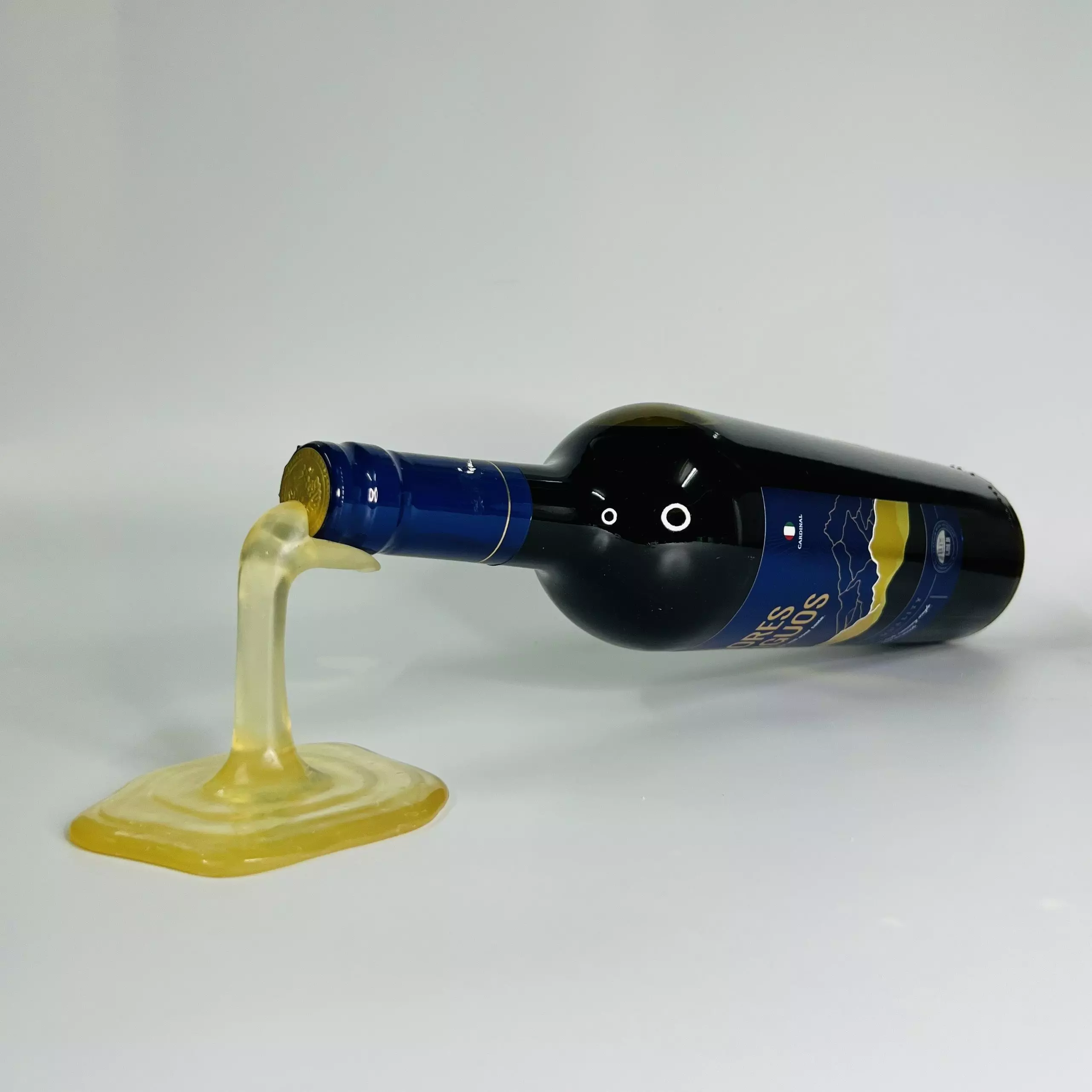 SPILLED WINE HOLDER - BOTTLE HOLDER -V2 3D print model_0