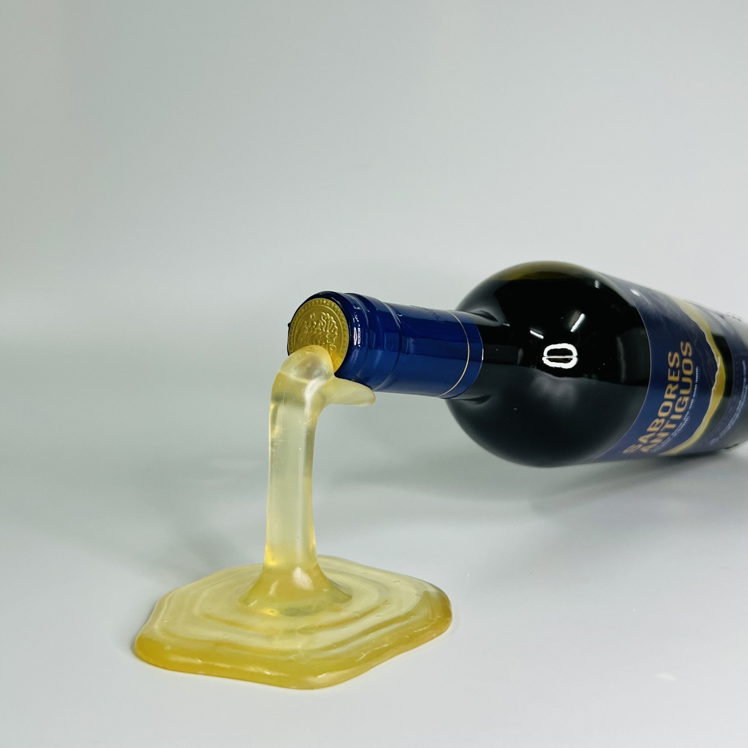 SPILLED WINE HOLDER - BOTTLE HOLDER -V2 3D print model_3