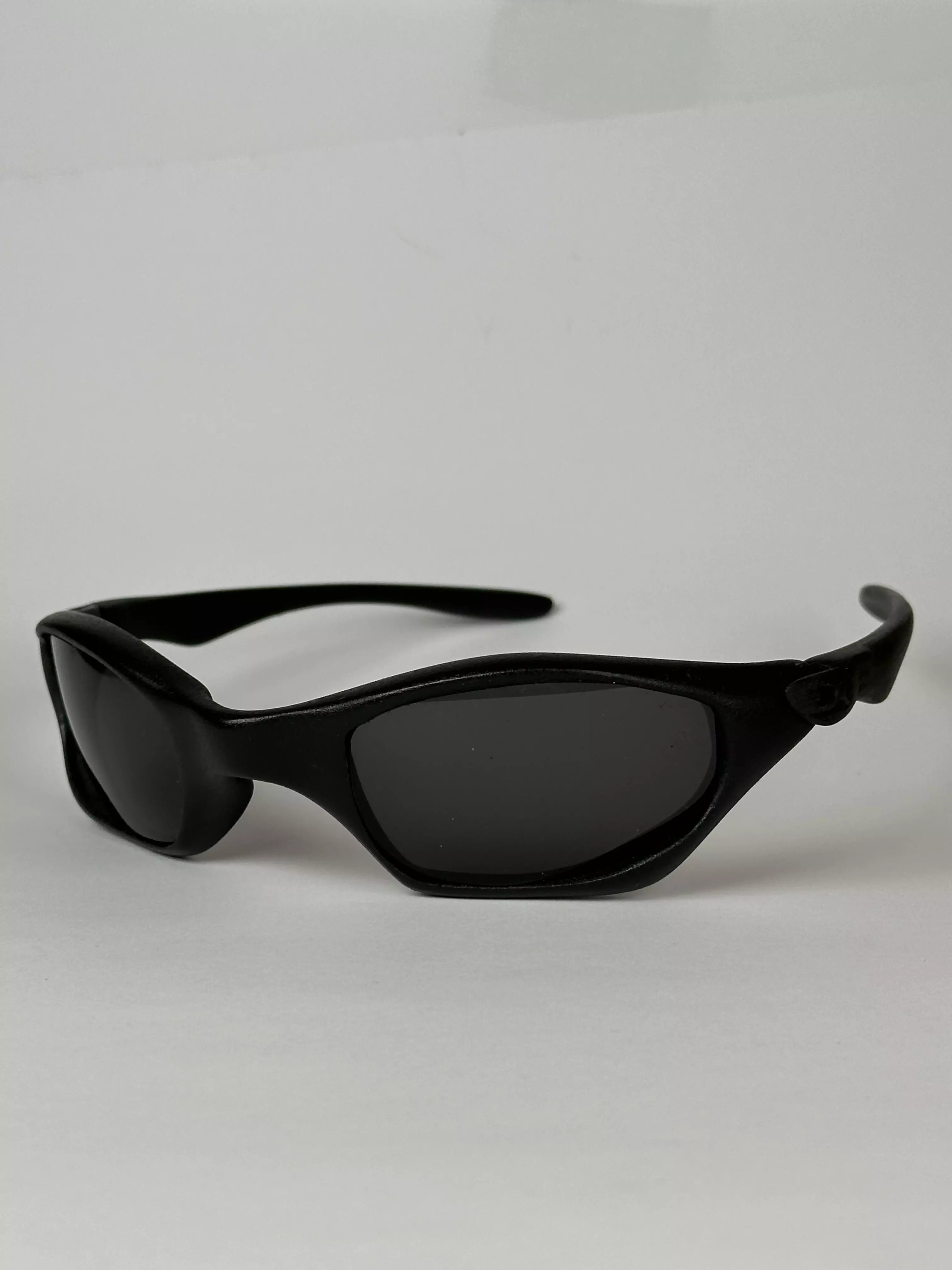 OAKLEY SUNGLASSES JULIET STYLE 2000s retro Y2K sunglasses 3D print model_0