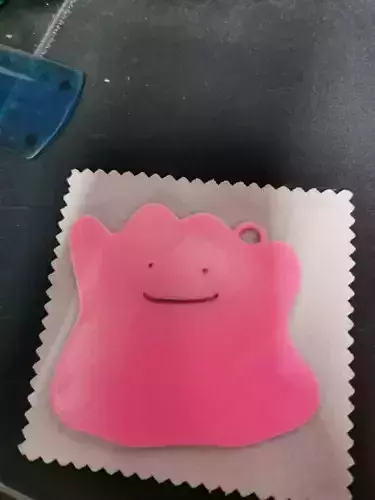 Ditto pokemon llavero keychain skull