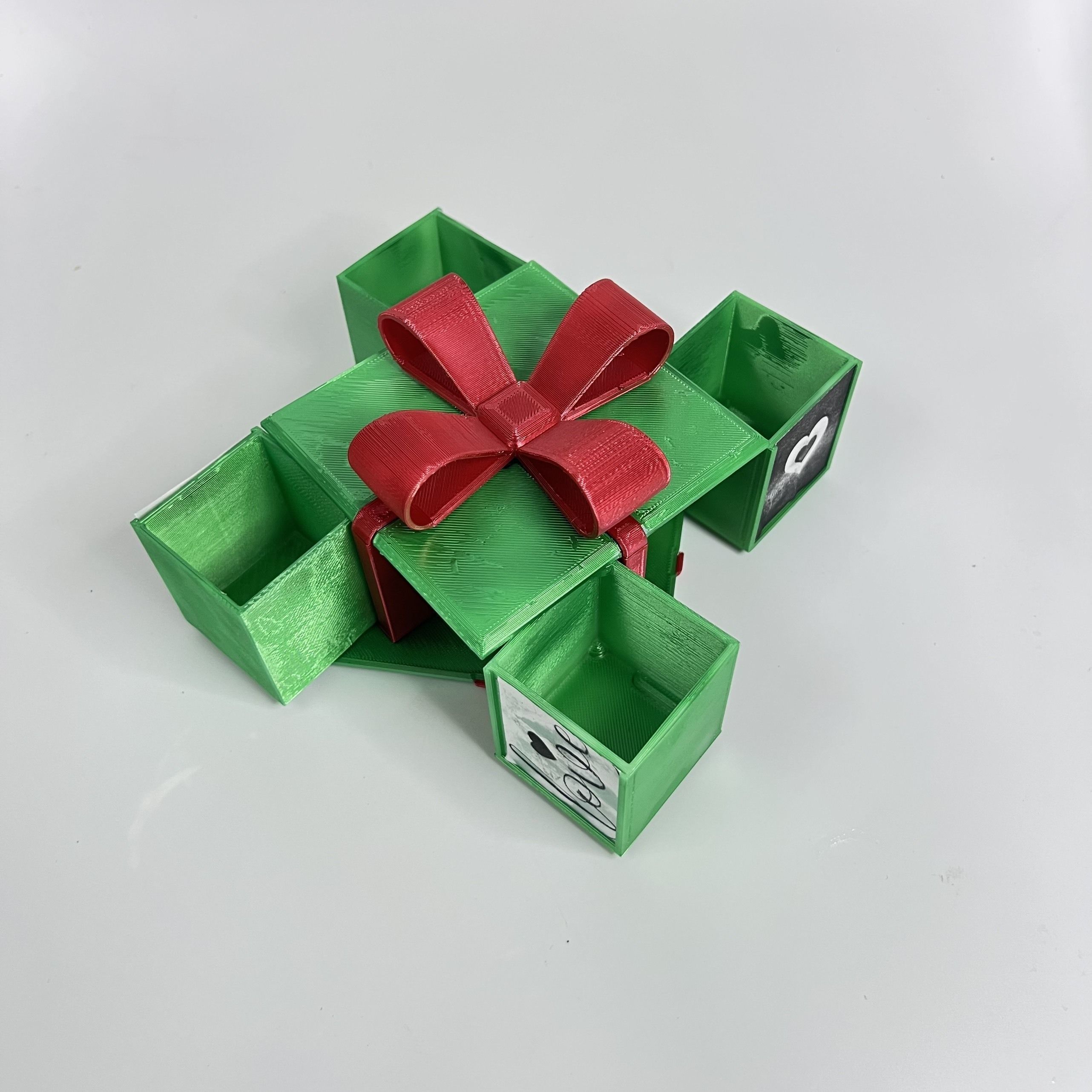 MECHANICAL ROTATING GIFT BOX - VALENTINE - CHRISTMAS BOX 3D print model_5