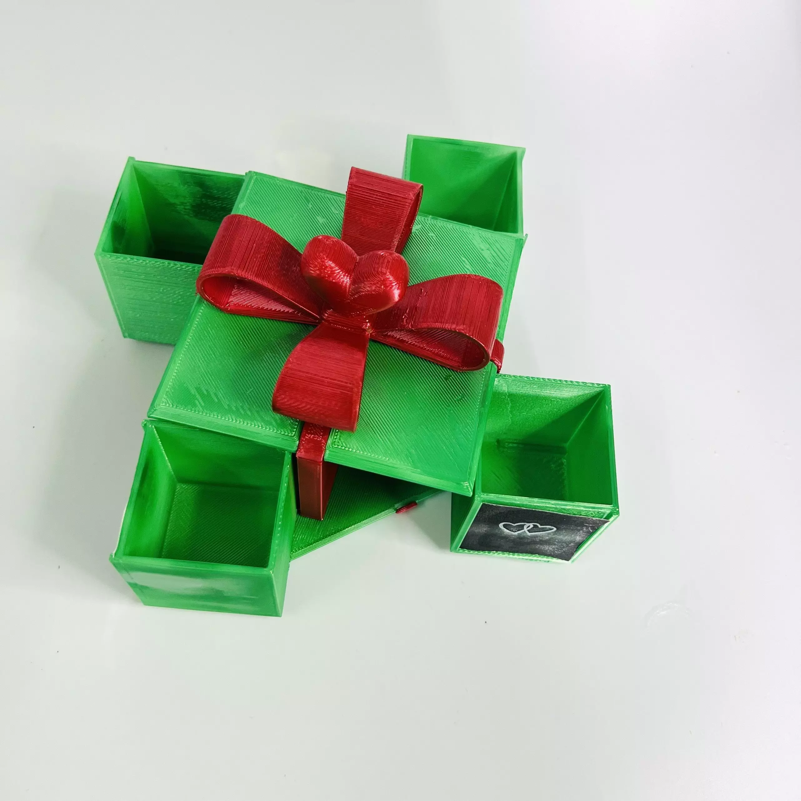 MECHANICAL ROTATING GIFT BOX - VALENTINE - CHRISTMAS BOX 3D print model_0