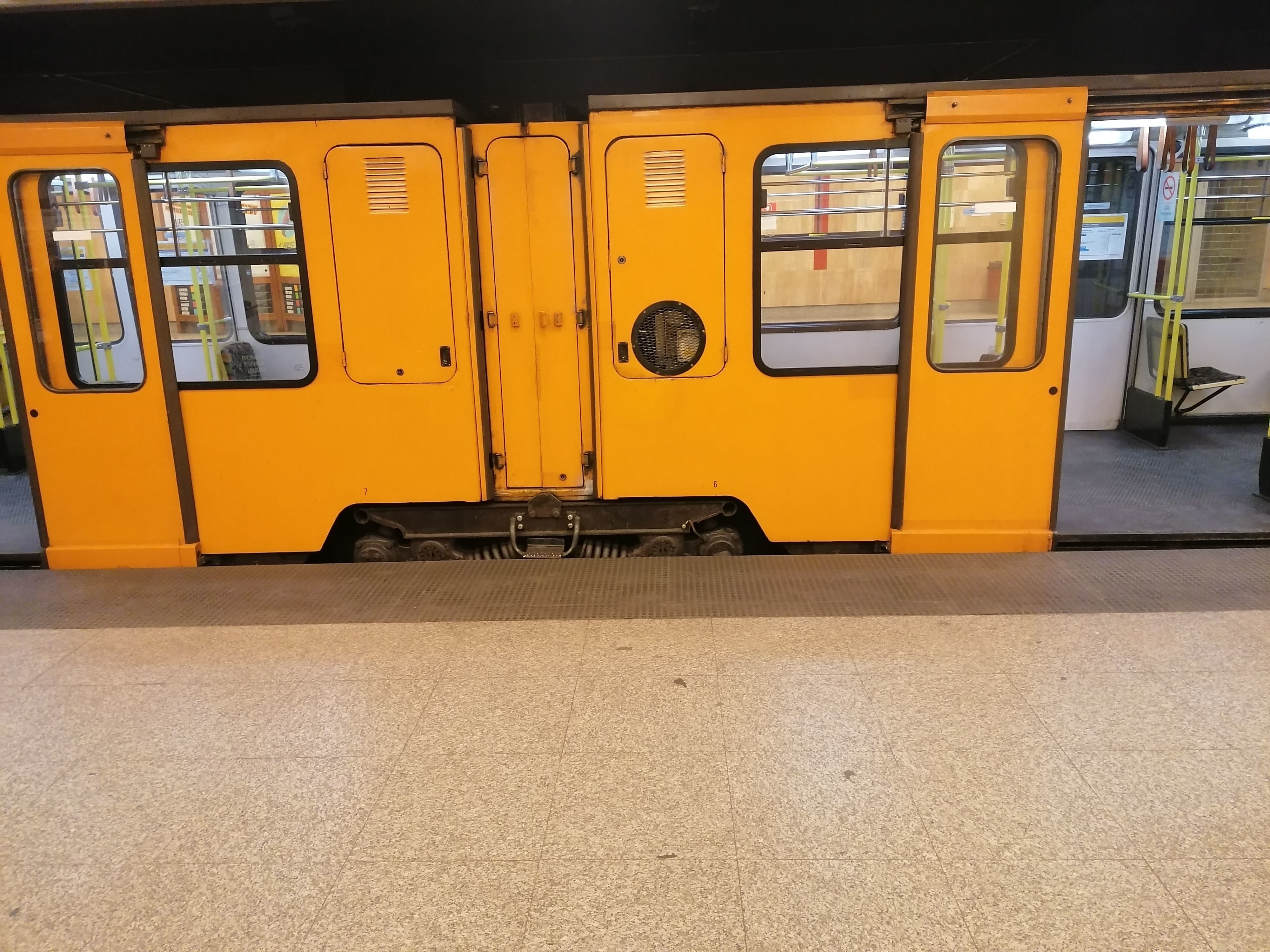 Millenniumi undergrund 3D print model_1