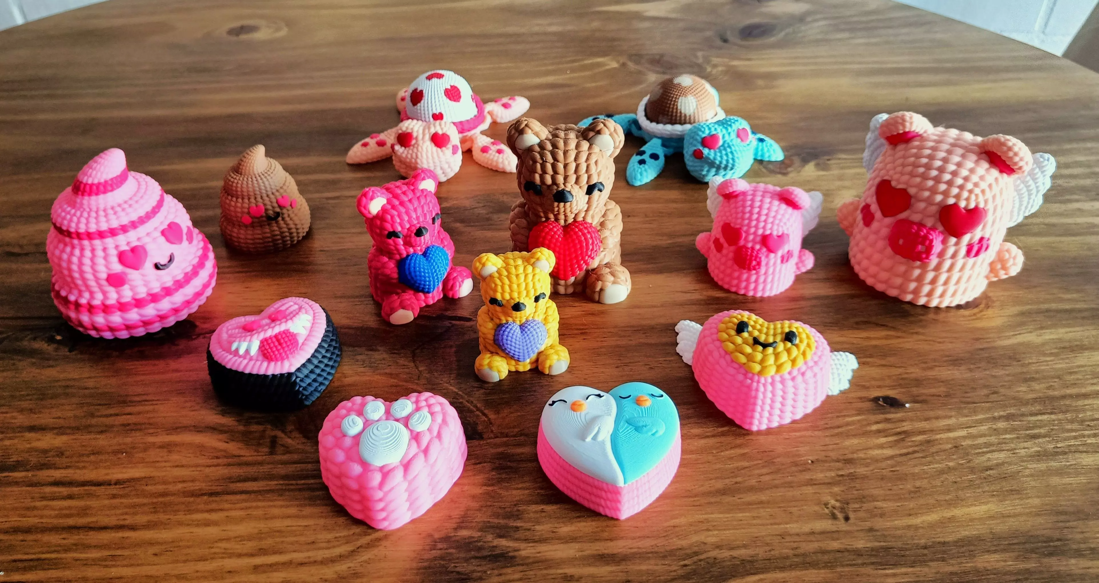 Collection Valentines Day - multicolor knitted container 3D print model_0