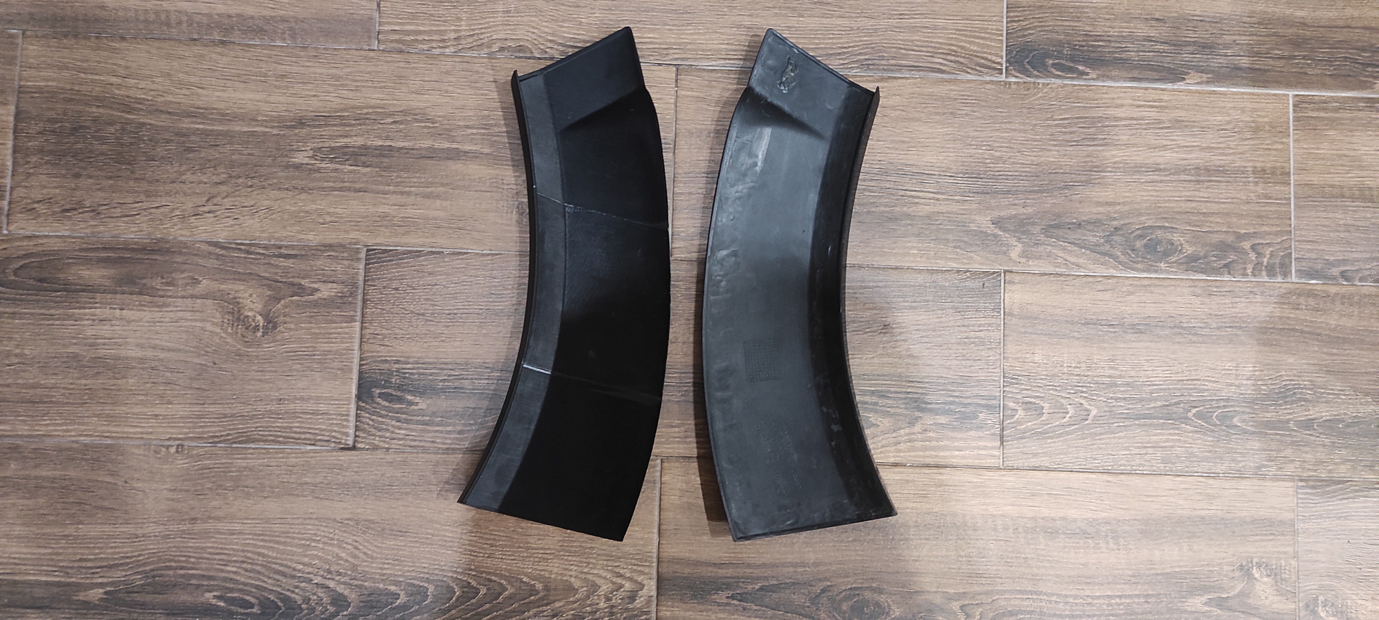 Audi Q7 wheel opening molding left right 4L0853727 3D print model_3